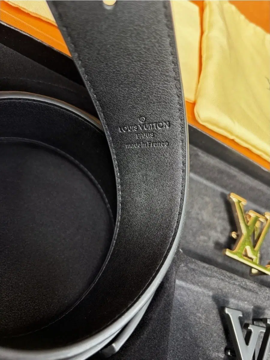 Louis Vuitton Belt Black