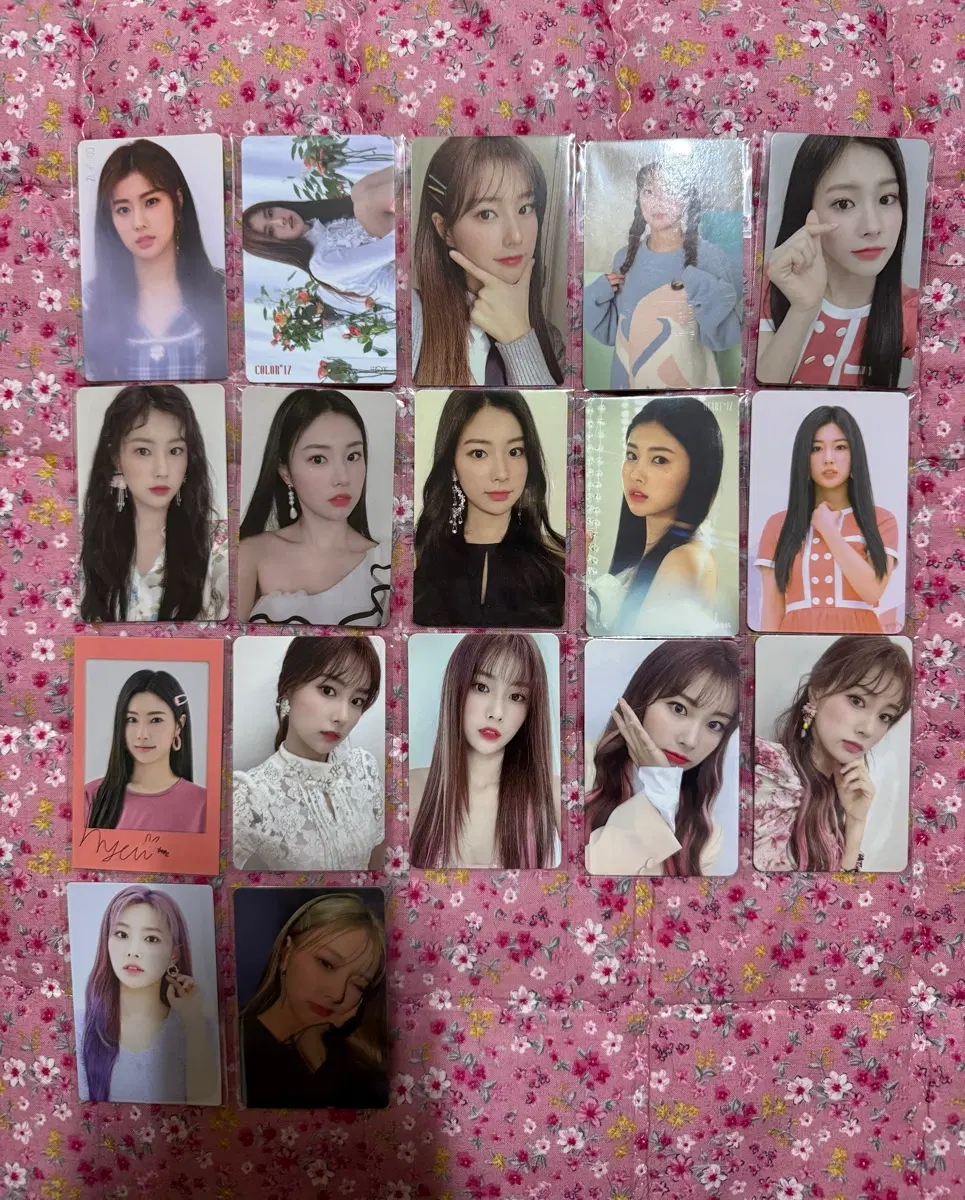 Iz*one solo actress Hyewon photocard bulk sell